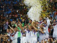 赛季总结：斯通官宣休赛期计划，3人确定留队，谁会被交易？：计划总结